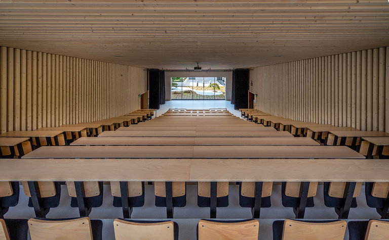 Marie Schweitzer - IMG_8636.jpg