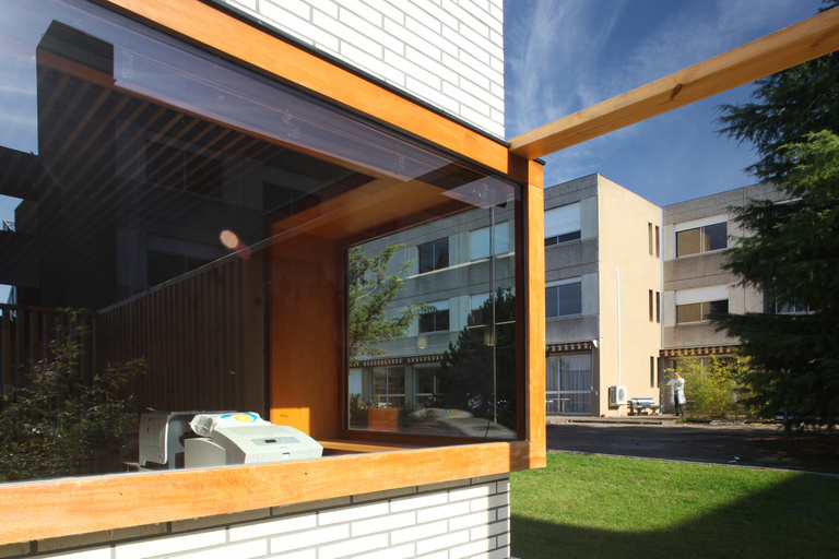 Marie Schweitzer - SCHWEITZER_2010_IRM_FM_11H45_SELECTION_17.jpg