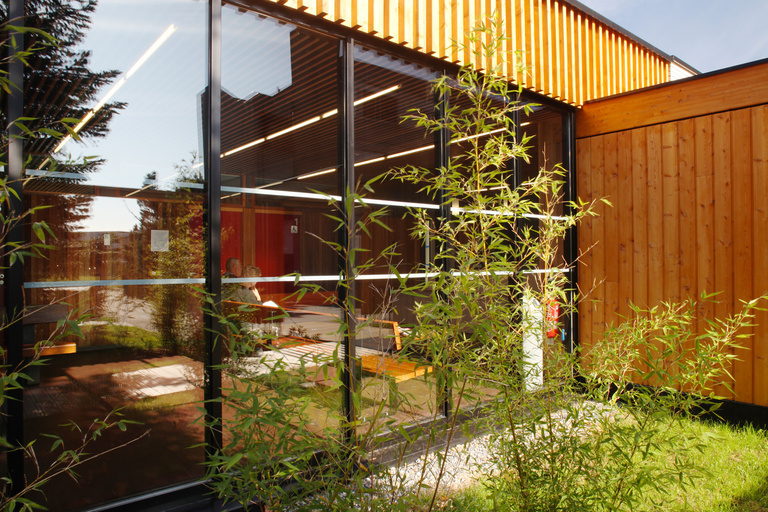 Marie Schweitzer - SCHWEITZER_2010_IRM_FM_11H45_SELECTION_30.jpg